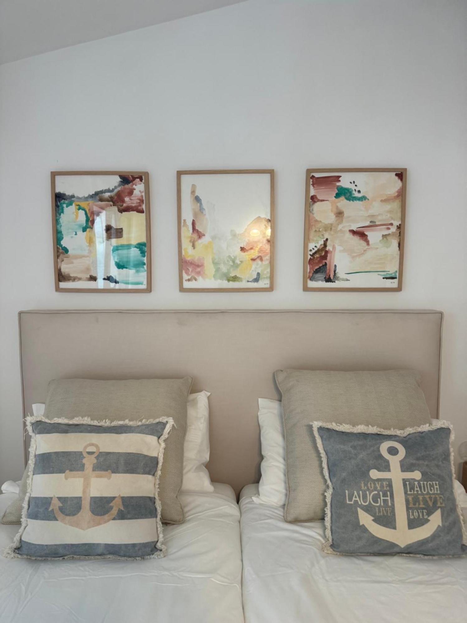 Villa 1 *