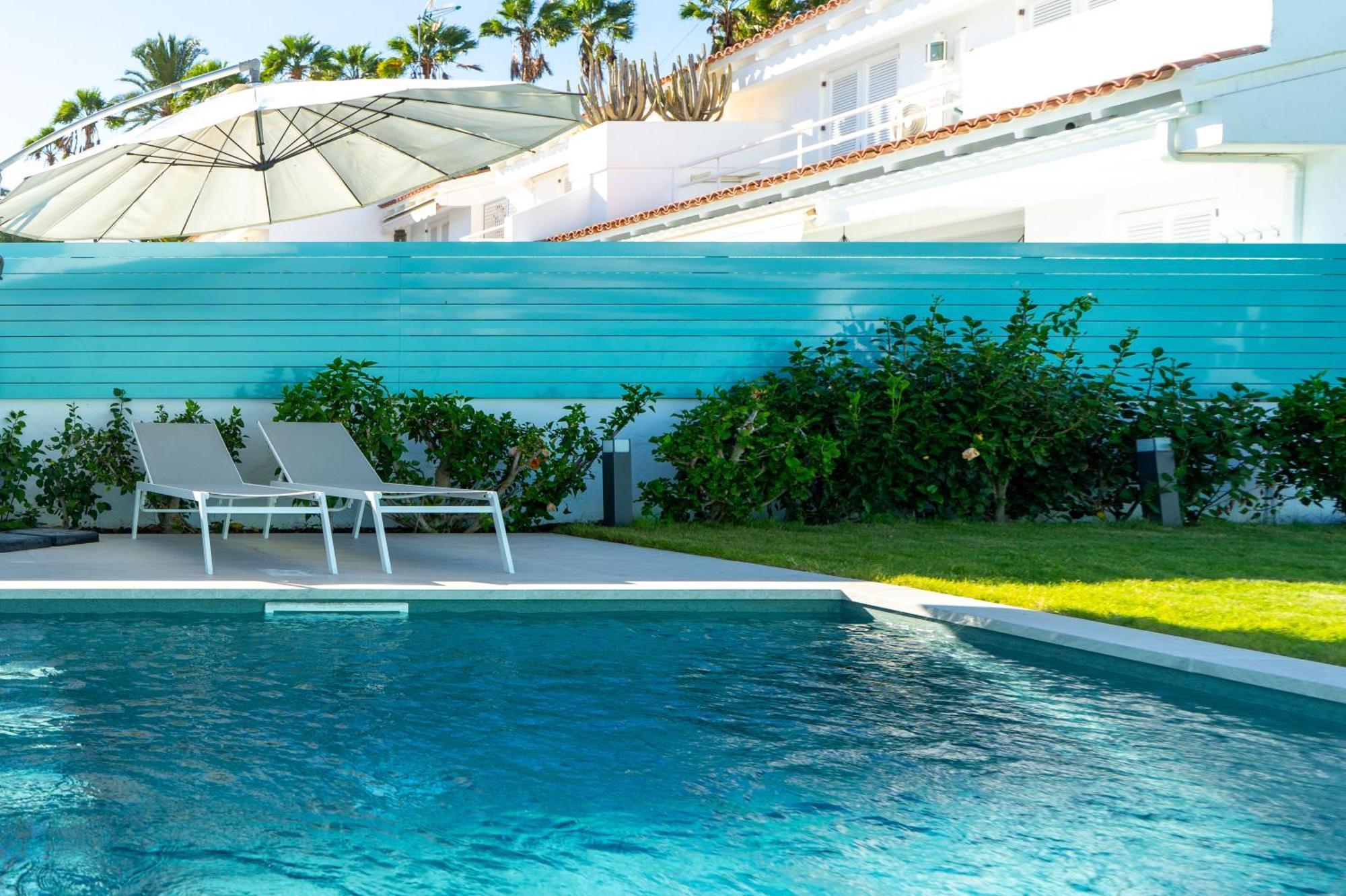 Villa 1 *