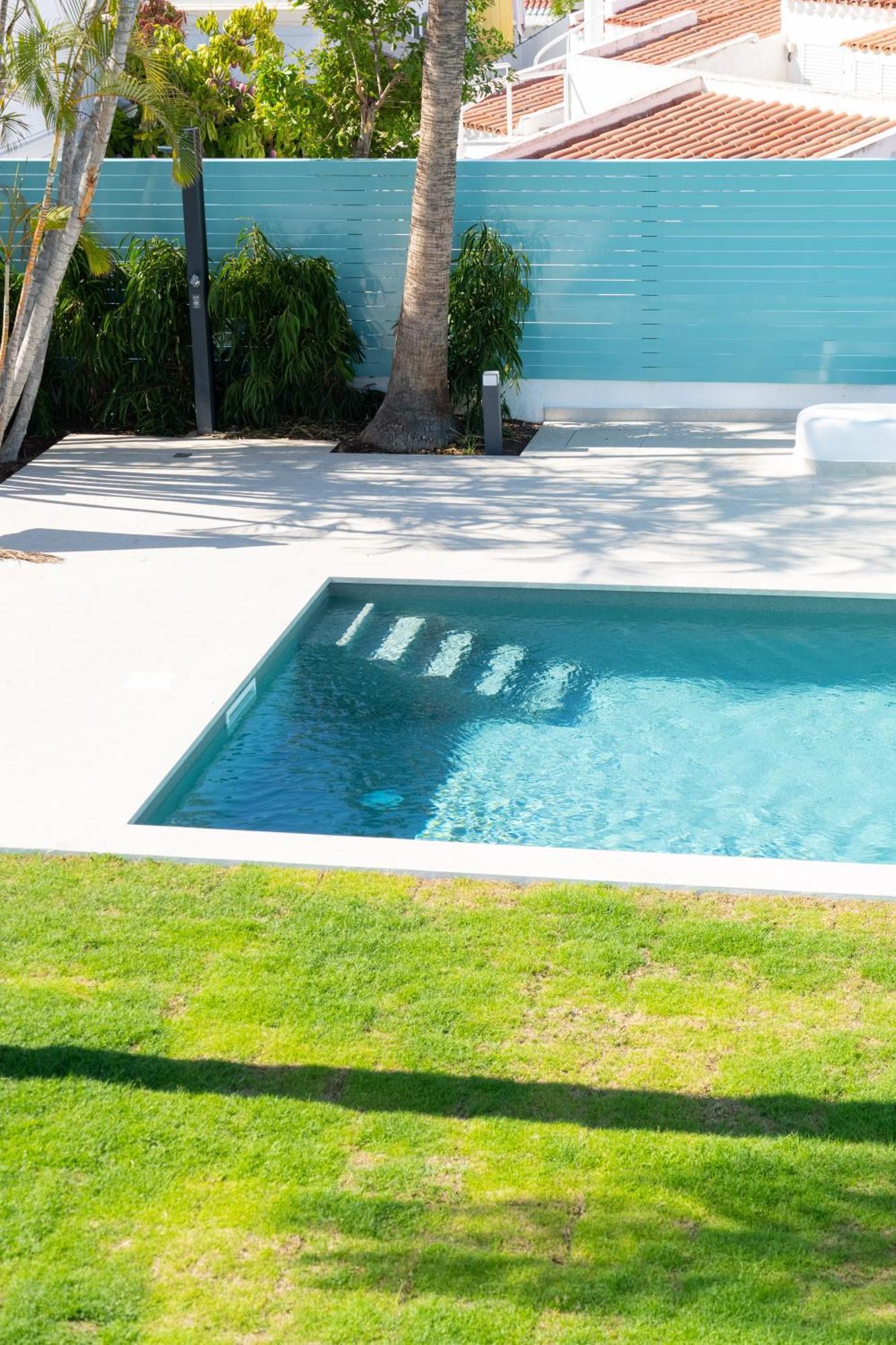 Villa 1 *